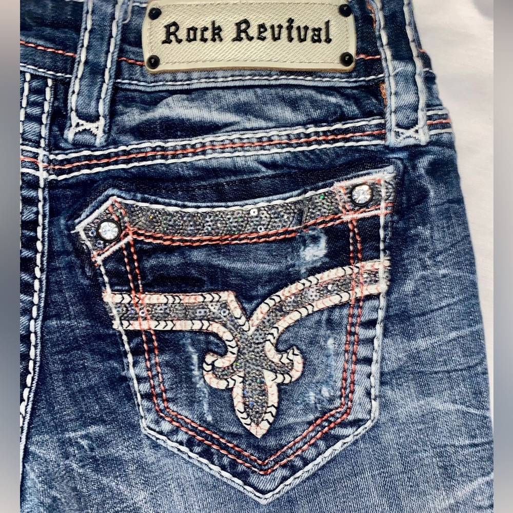ROCK REVIVAL WINDIE SHORTS FACTORY CUT OFFS SEQUINS RHINESTONES LEATHER 24 - Picture 7 of 8